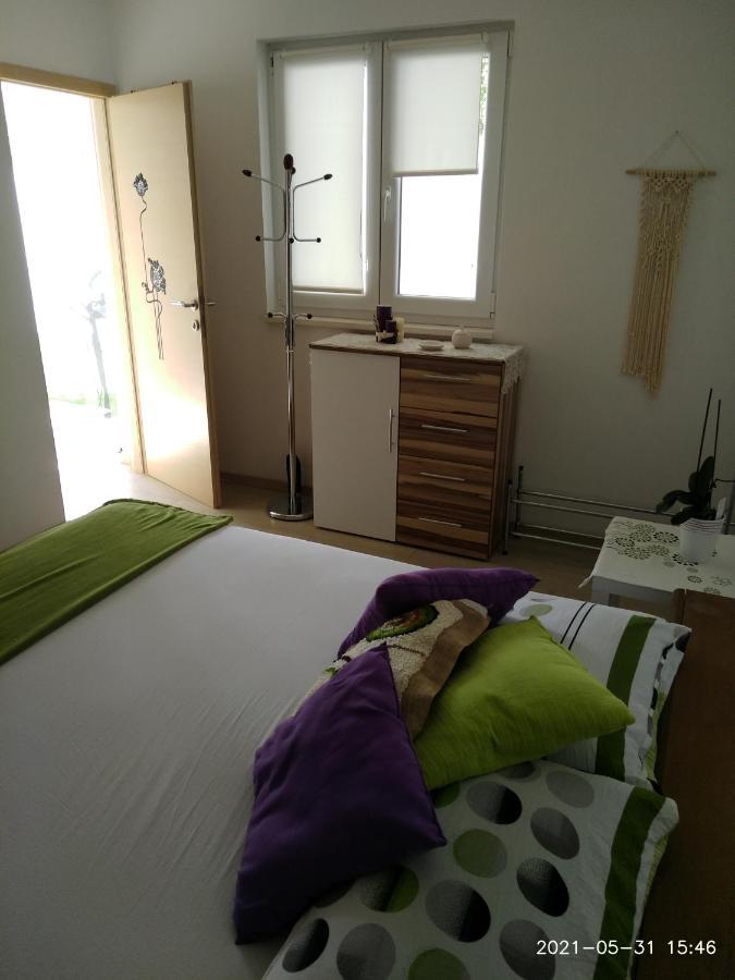 Private Pool And Sea View Apartment 奥米什 外观 照片