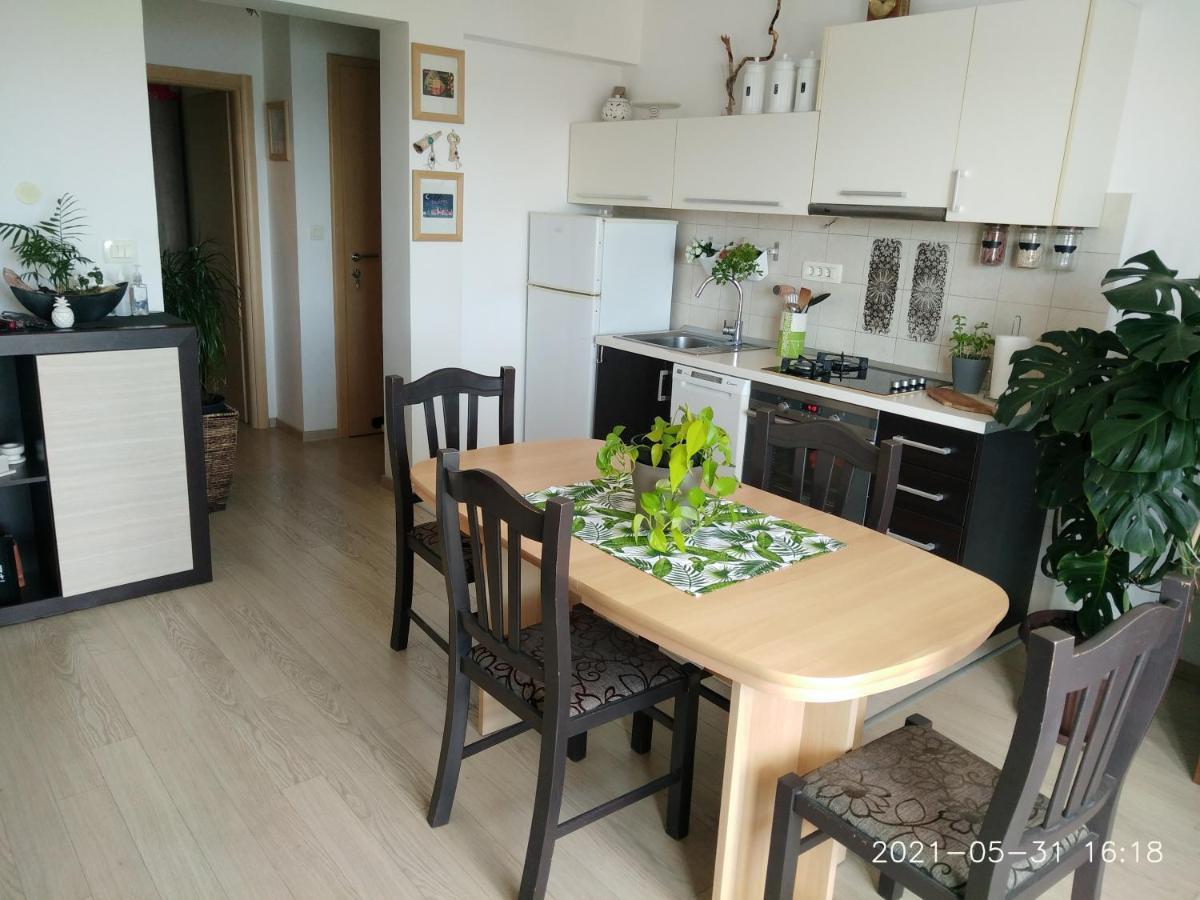 Private Pool And Sea View Apartment 奥米什 外观 照片